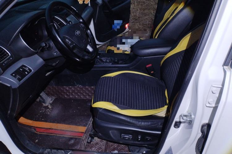 Used Kia Sorento 2013 2.4L 7-Seater Gasoline Luxury Edition China V Standard
