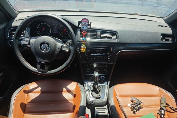 Used Volkswagen Lavida 2014 1.4TSI DSG Sport Edition
