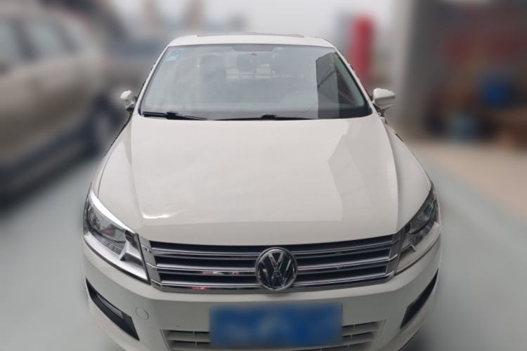 Used Volkswagen Santana 2015 1.6L Manual Comfort Edition Front