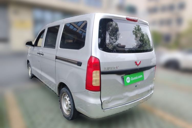 Used Wuling Hongguang V 2022 1.5L Jingqu Version Hydraulic Power Steering LAR