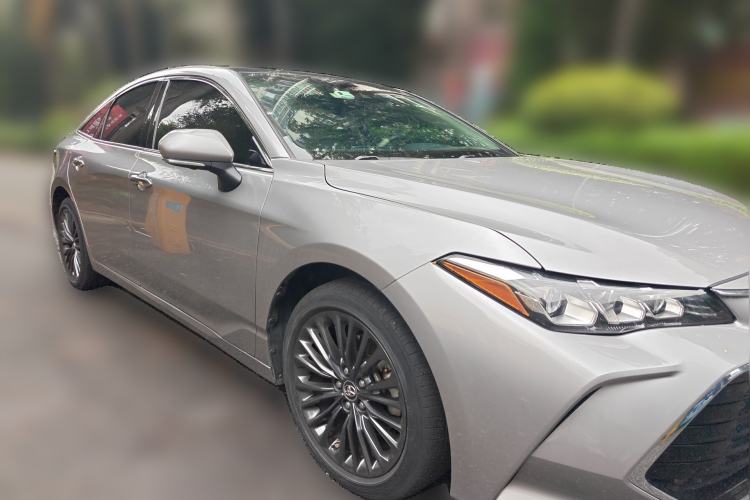Used Toyota Avalon 2019 2.5L Touring Premium Version China VI Standard
