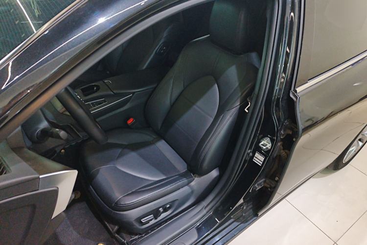 Used Toyota Avalon 2021 2.5L Luxury Edition
