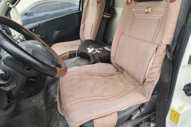 Used Foton Scenic G7 2017 2.0L Short-Wheelbase Commercial Van High-Roof 2-Seater 4Q20M
