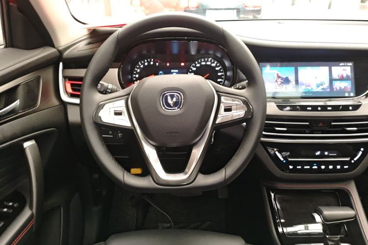 Used CHANGAN CS35PLUS 2019 1.4T DCT Chuanlian Blue Whale Edition Steering Wheel