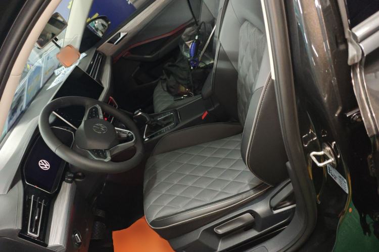 Used Volkswagen Sagitar 2023 300TSI DSG Excellence Edition Left Front Seat