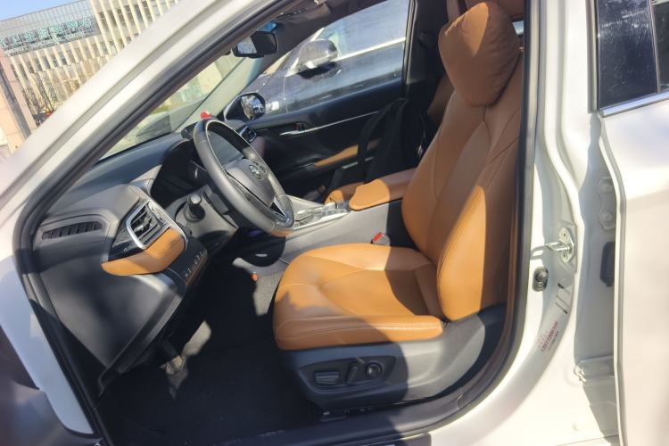 Used Toyota Camry 2021 2.5G Luxury Edition
