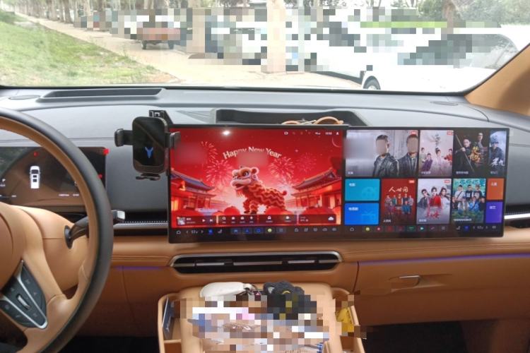 Used VOYAH Dream 2025 PHEV Four-Wheel Drive Prestige Kunpeng Edition