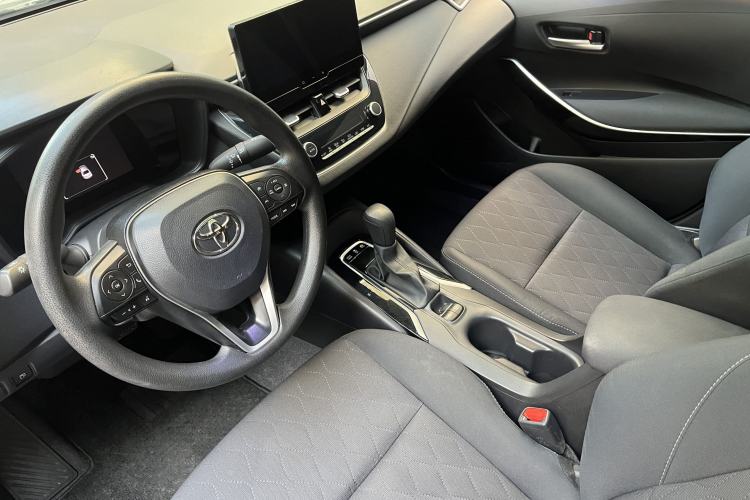 Used Toyota Corolla 2023 1.8L Smart Electric Hybrid Dual-Motor Elite Edition Interior 3