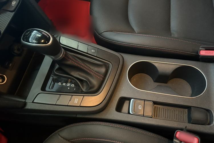 Used Hyundai Elantra (6th Generation / Lingdong) 2019 1.4T Dual-Clutch Xuan Dong · Dynamic Model