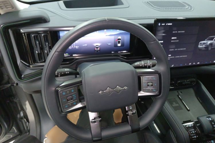 Used Formula Leopard Leopard 5 2023 Navigator Edition