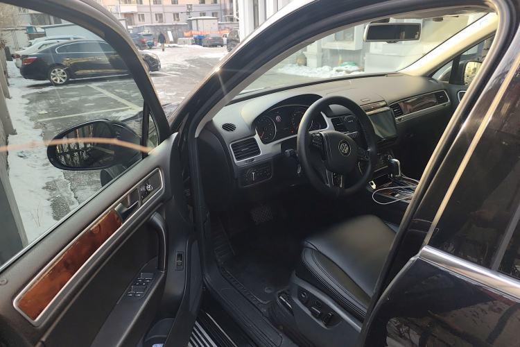 Used Volkswagen Touareg 2011 3.0 TSI Standard Version