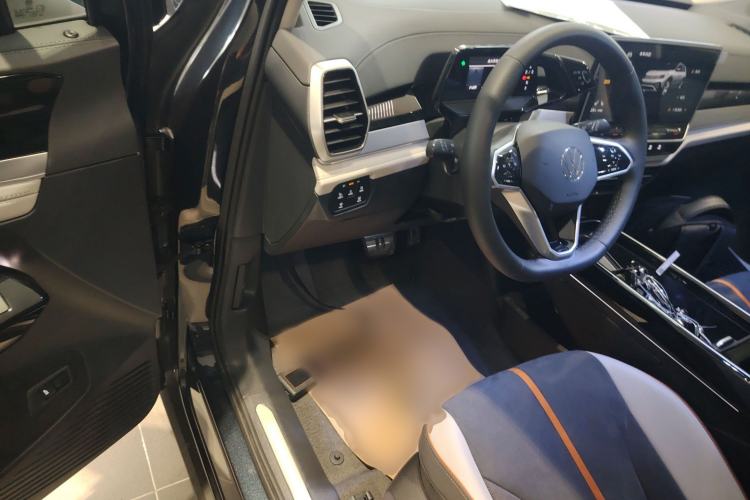 Used Volkswagen ID.6 CROZZ 2022 Long-Range PRO Edition
