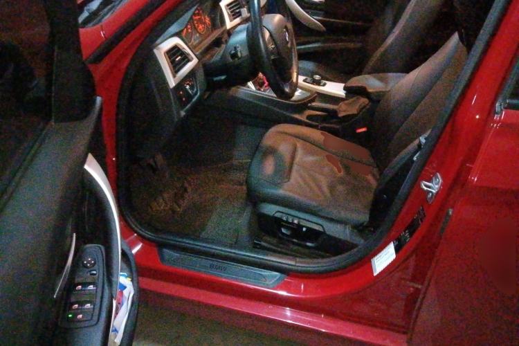 Used BMW 3 Series 2015 320i Active Edition
