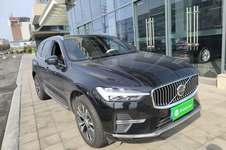 Used Volvo XC60 2025 B5 4x4 Smart Luxury Edition
