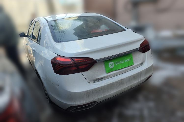 Used Geely Auto Emgrand 2019 Leading Edition 1.5L Manual Fashion Model China VI Standard