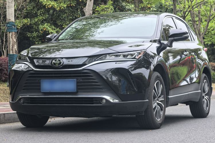 Used Toyota Harrier 2022 2.0L CVT Two-Wheel Drive Luxury Edition