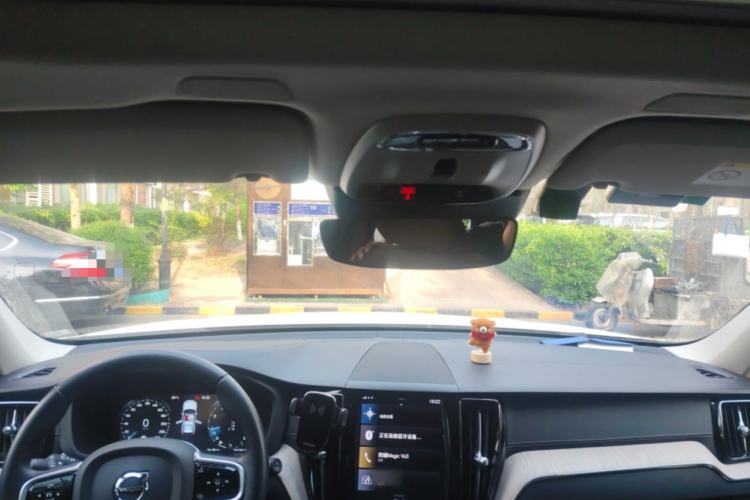 Used Volvo XC60 2020 T5 4x4 Smart Luxury Edition Headliner