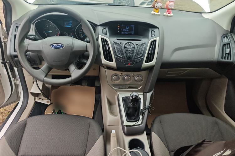 Used Ford Focus 2012 Sedan 1.6L Manual Comfort Model