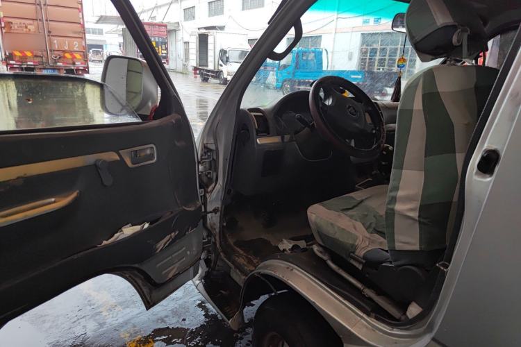 Used Foton Scenic 2014 2.5T Express Classic Long-Wheelbase Low-Roof Model 4J25TC
