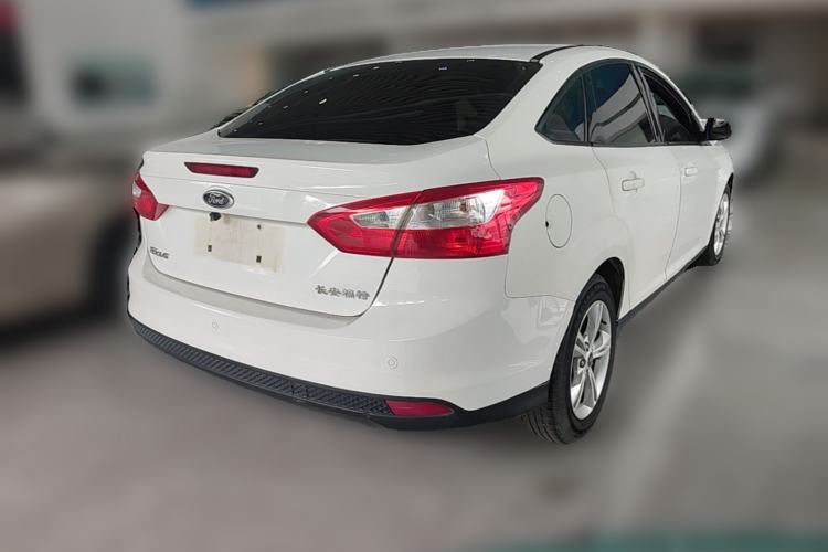 Used Ford Focus 2012 Sedan 1.6L Automatic Fashion Edition
