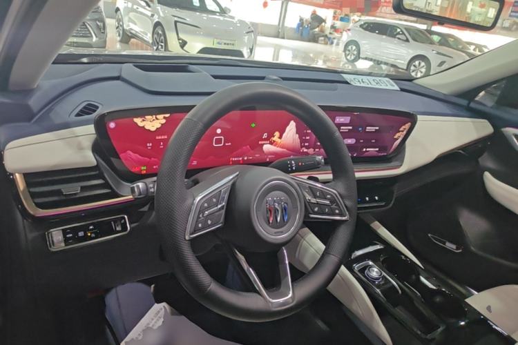 Used Buick Envision 2024 Encore Plus AWD Avenir
