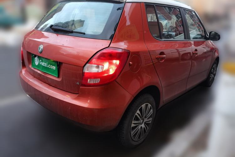 Used Skoda Fabia 2011 1.4L Automatic Crystal Edition