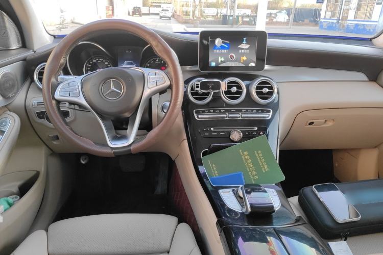 Used Mercedes-Benz GLC 2016 GLC 200 4MATIC Center Console