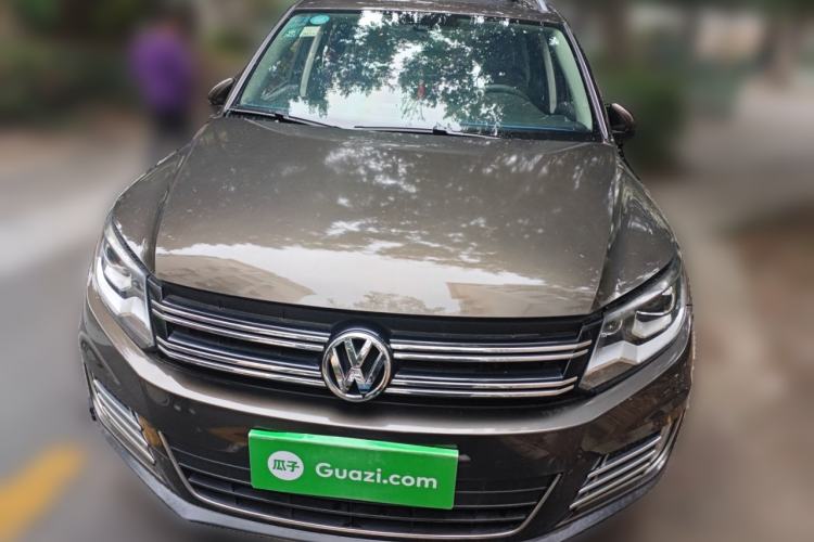 Used Volkswagen Tiguan 2015 2.0 TSI Automatic All-Wheel Drive Luxury Edition
