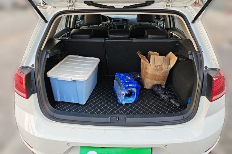 Used Volkswagen Golf 2018 230TSI Automatic Comfort Model
