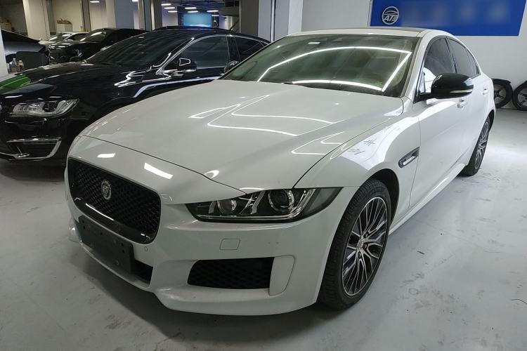 Used Jaguar XE 2018 2.0T 300 PS All-Wheel-Drive R-Sport Sport Edition