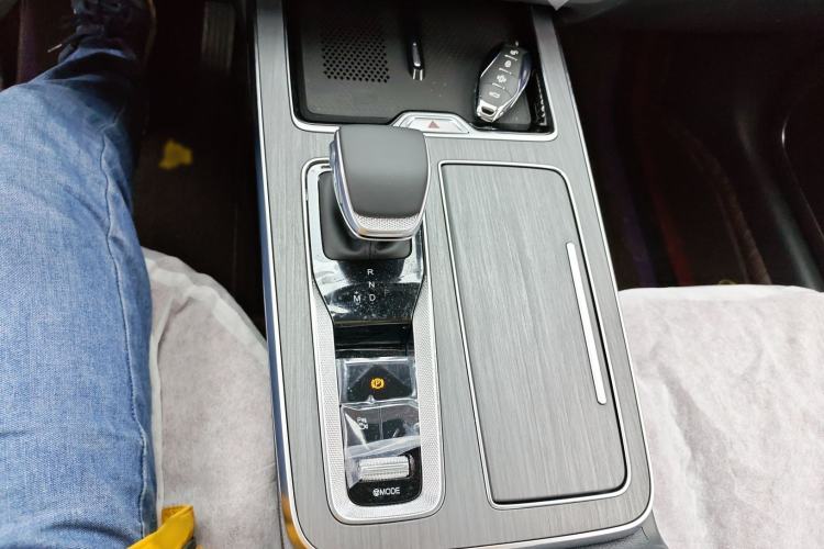 Used Hongqi HS5 2026 Model 2.0T Two-Wheel Drive Qi Xiang Pro Edition