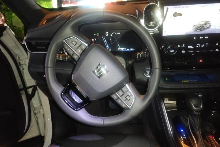 Used Toyota Crown Kluger 2024 2.5L HEV Four-Wheel Drive Premium Edition Steering Wheel