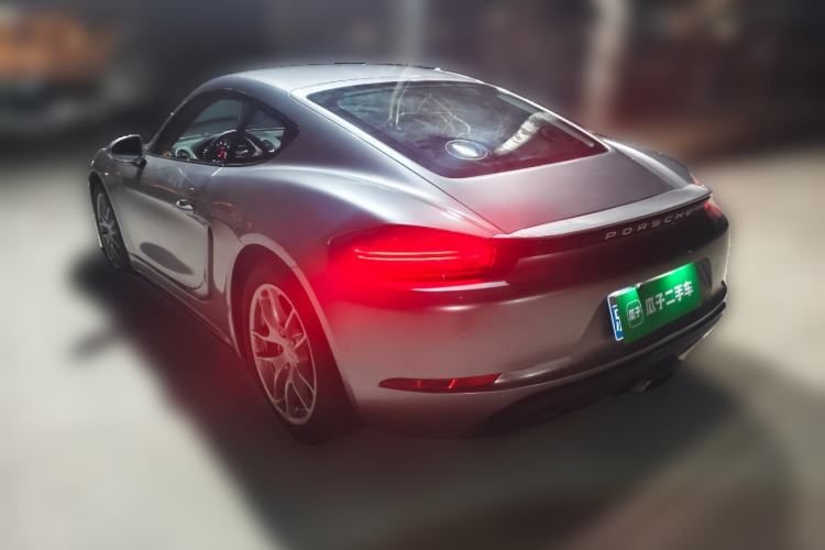 Used Porsche 718 2018 Cayman 2.0T Rear Left 45 Deg