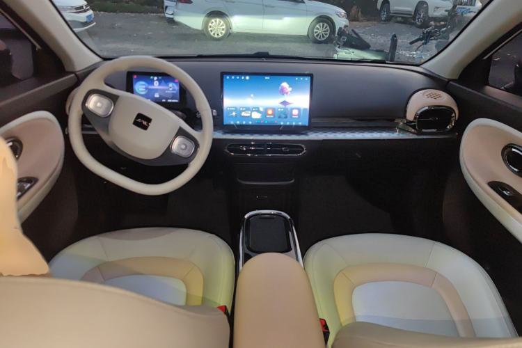 Used JAC Yiwei 3 2023 505 km Championship Edition
