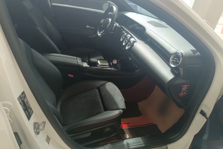 Used Mercedes-Benz A-Class 2022 Second Facelift A 200 L Sport Sedan Fashion Version