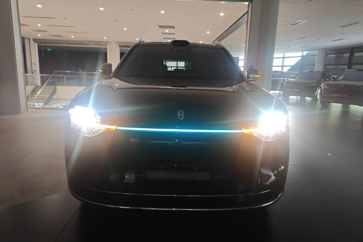 Used Hima AITO M9 2025 Extended-Range Ultra Version 52 kWh 5-Seater Edition Front