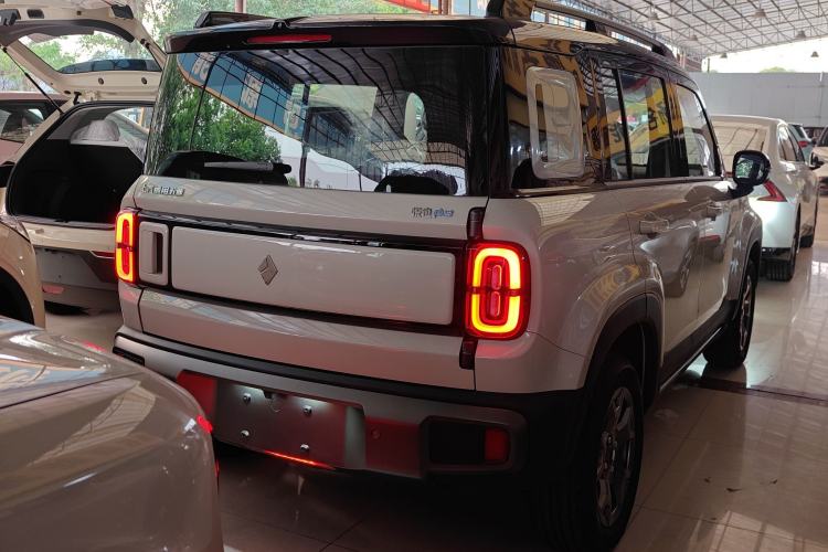 Used Baojun Spark EUV 2026 301km Flagship Edition Rear Right 45 Deg