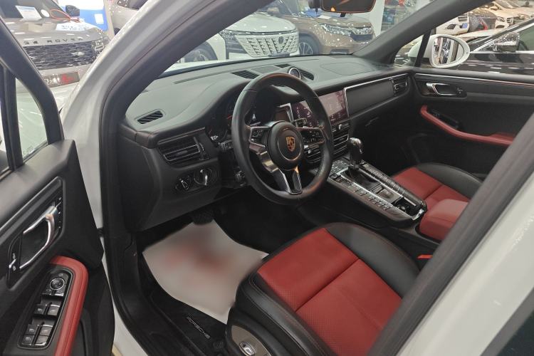 Used Porsche Macan 2018 Macan 2.0T Interior 2