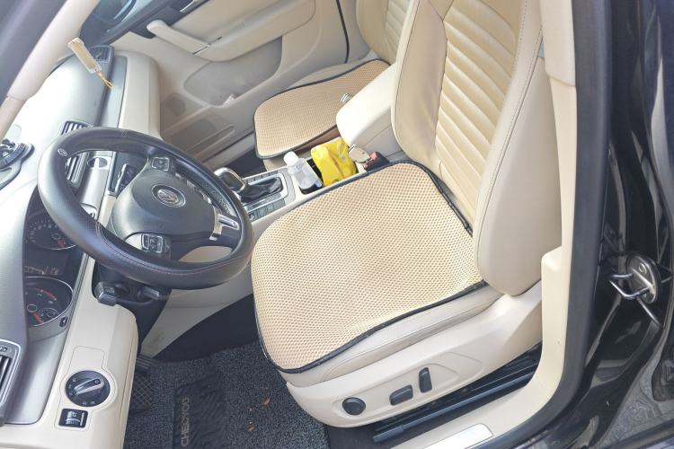 Used Volkswagen Magotan 2012 1.8TSI Luxury Model Left Front Seat