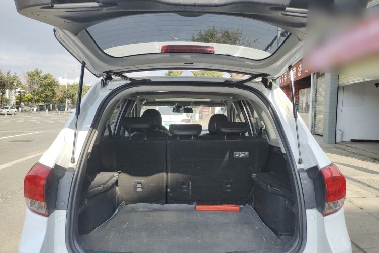 Used Haval H6 2015 Upgraded Model 1.5T Manual Two-Wheel Drive Elite Version