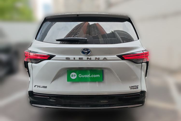 Used Toyota SIENNA 2021 2.5L Hybrid Premium Edition