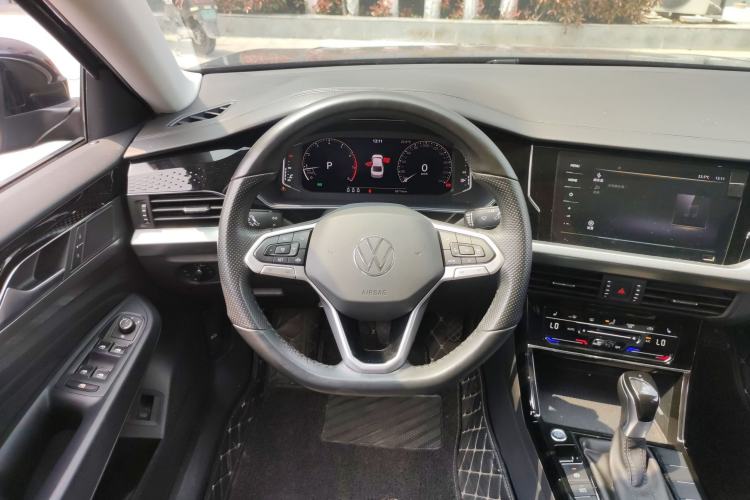 Used Volkswagen Passat 2022 330TSI Elite Edition Custom Version