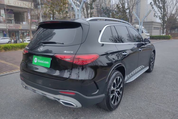 Used Mercedes-Benz GLC 2023 GLC 260 L 4MATIC Luxury Model 5 Seats
