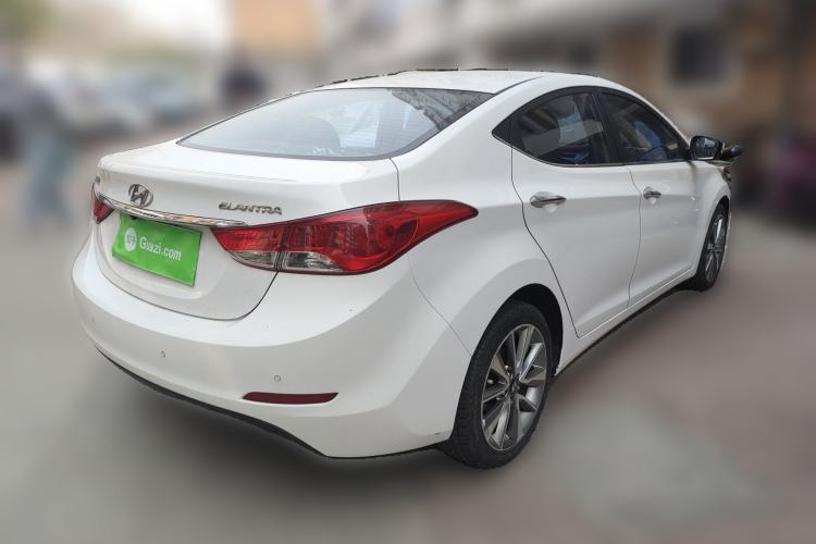 Used Hyundai Elantra (5th Generation / Langdong) 2015 1.6L Automatic Leading Model Rear Right 45 Deg