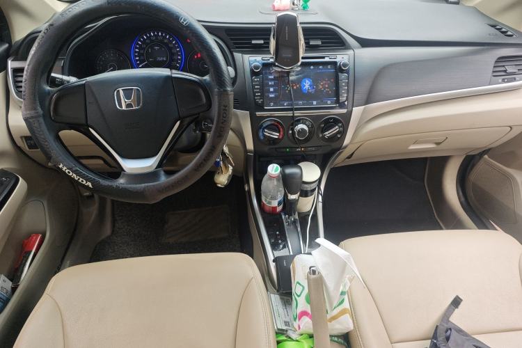 Used Honda Crider 2016 1.8L CVT Comfort Version Center Console