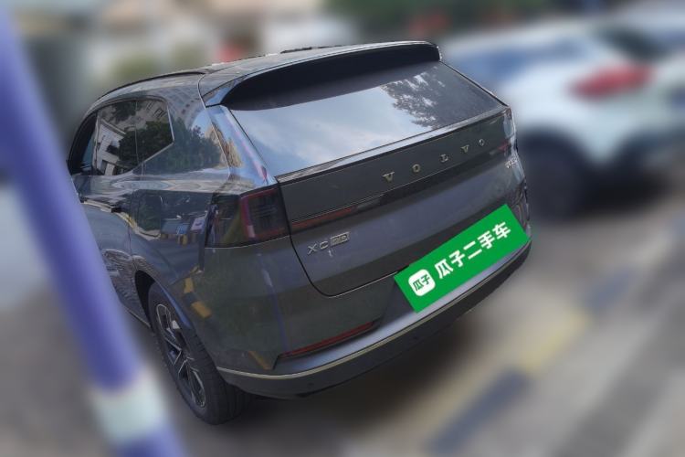 Used Volvo Volvo XC70 Plug-in Hybrid 2026 Model Two-Wheel Drive Long-Range Core
