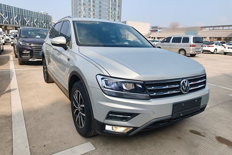 Used Volkswagen Tiguan L 2018 330TSI Automatic Two-Wheel Drive Comfort Edition
