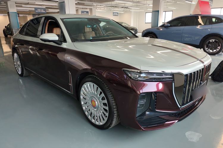 Used Hongqi H9 2025 2.0T Two-Wheel-Drive Flagship Private Enjoyment Style 5 Seats
