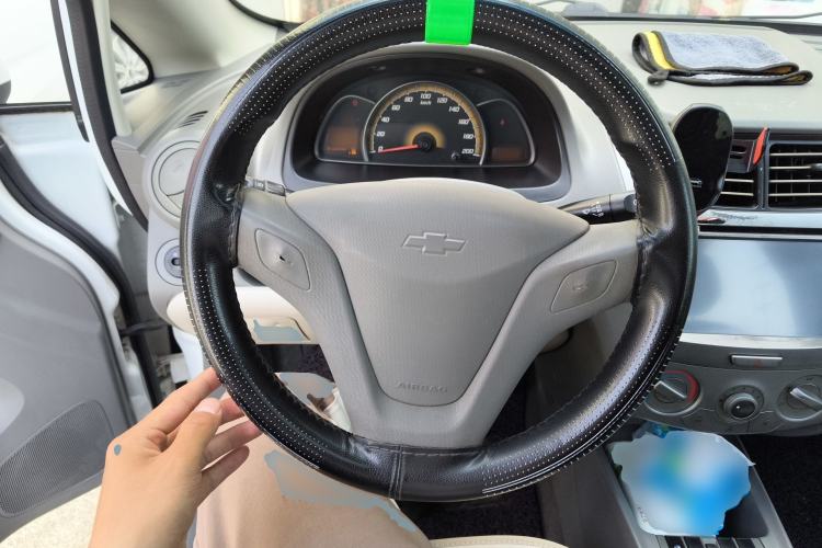 Used Chevrolet Sail 2013 Hatchback 1.4L Manual Enjoyment Edition
