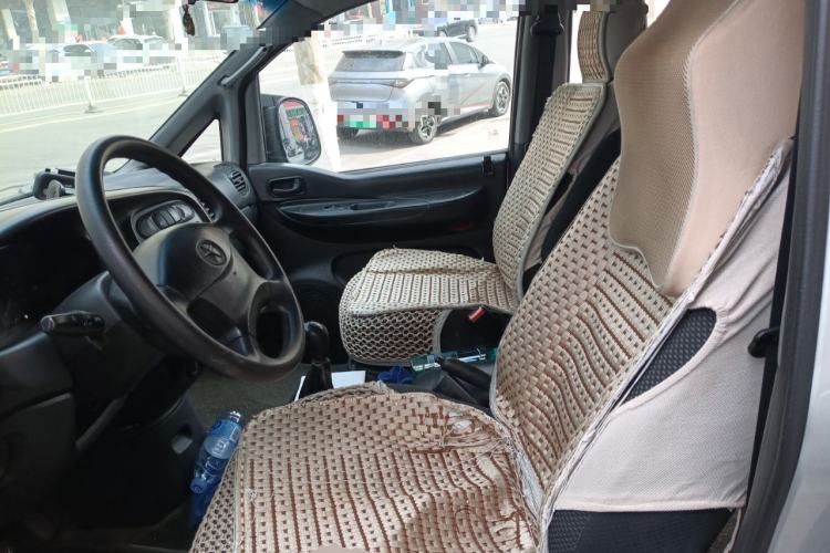 Used JAC Group Refine 2011 2.0L Shuttle Gasoline Comfort Edition HFC4GA3